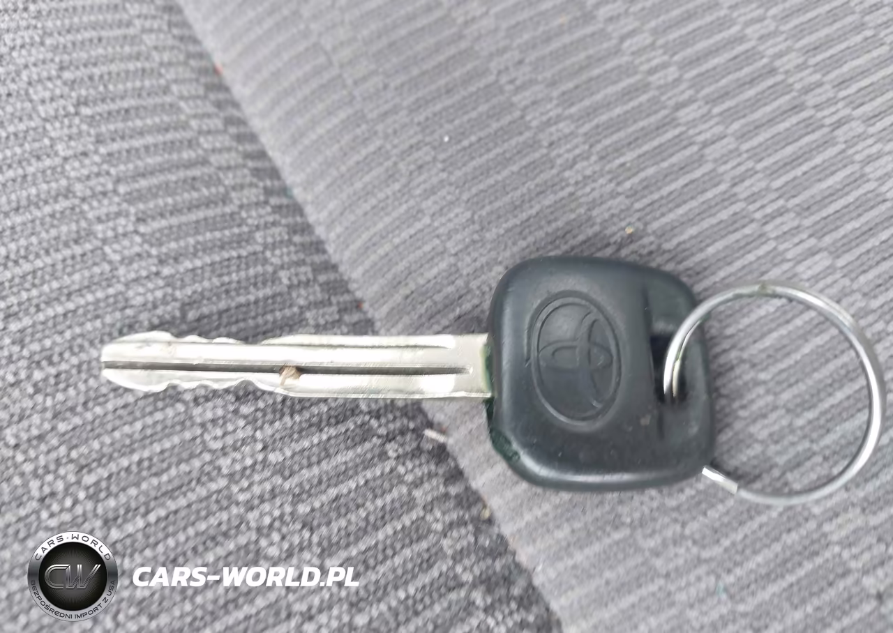 2005 Toyota Camry Std VIN:JTDBE32KX50312909 - 11