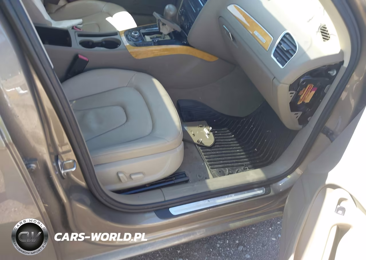 2010 Audi A4 2.0T Premium VIN:WAUFFAFL0AN037311 - 5