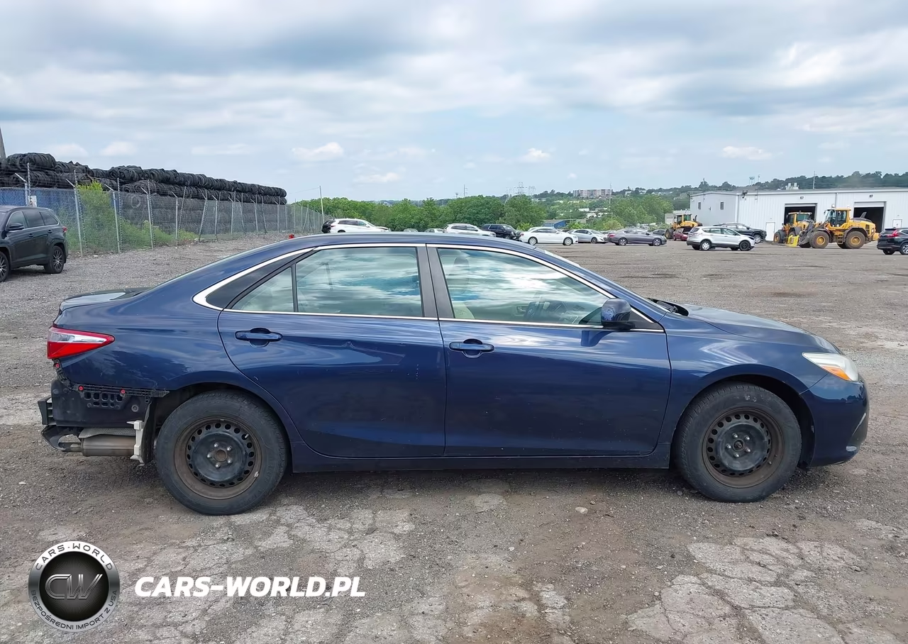 2016 Toyota Camry Le VIN:4T4BF1FK9GR542322 - 13
