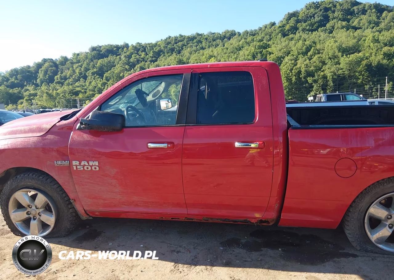 2016 Ram 1500 Big Horn VIN:1C6RR7GT9GS369869 - 14
