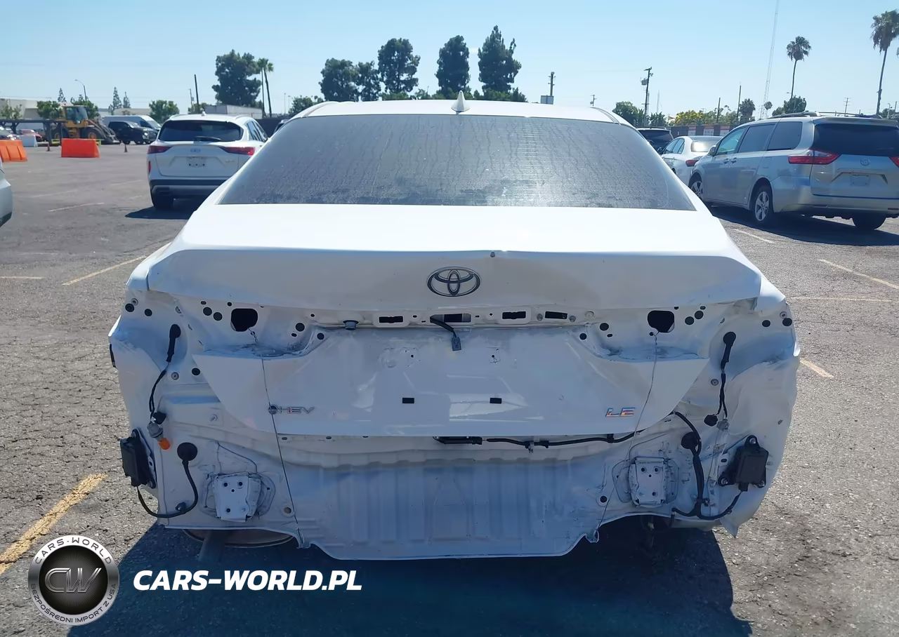 2025 Toyota Camry Le VIN:4T1DAACK6SU177757 - 17
