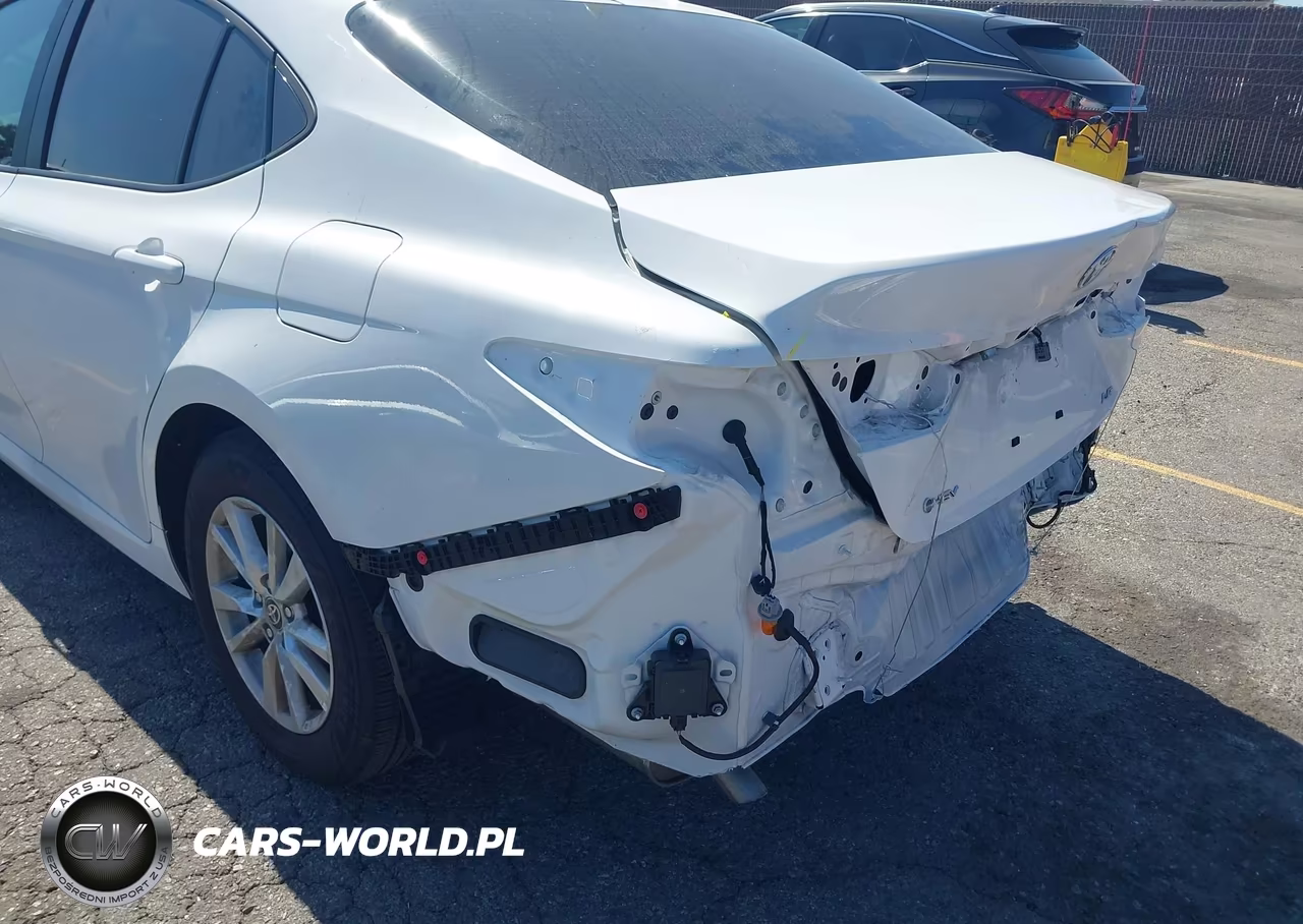2025 Toyota Camry Le VIN:4T1DAACK6SU177757 - 19