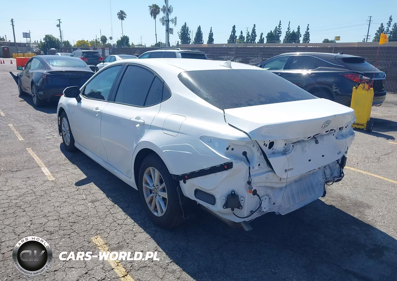 2025 Toyota Camry Le VIN:4T1DAACK6SU177757 - 3