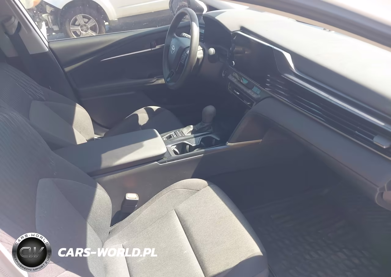 2025 Toyota Camry Le VIN:4T1DAACK6SU177757 - 5