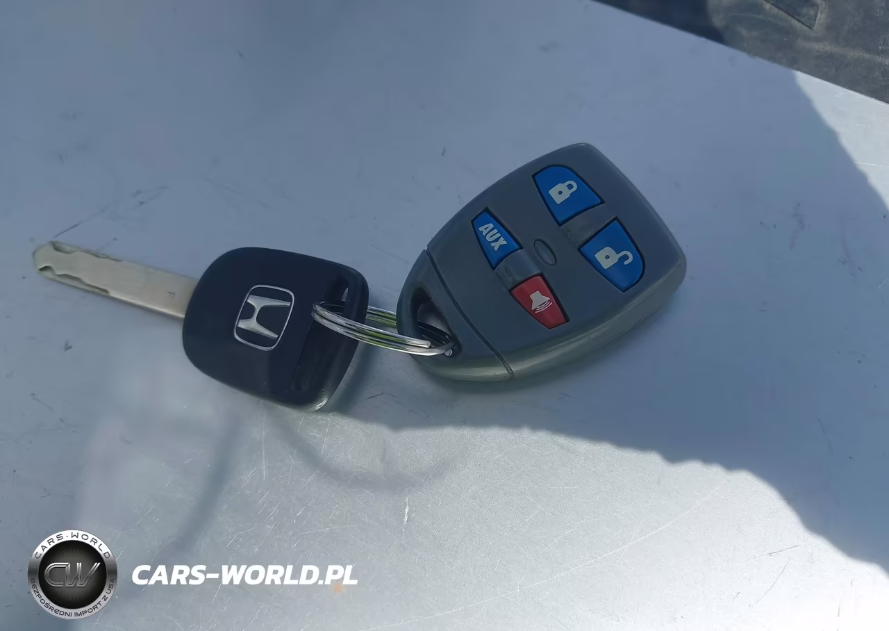 2004 Honda Odyssey Lx VIN:5FNRL185X4B010529 - 11