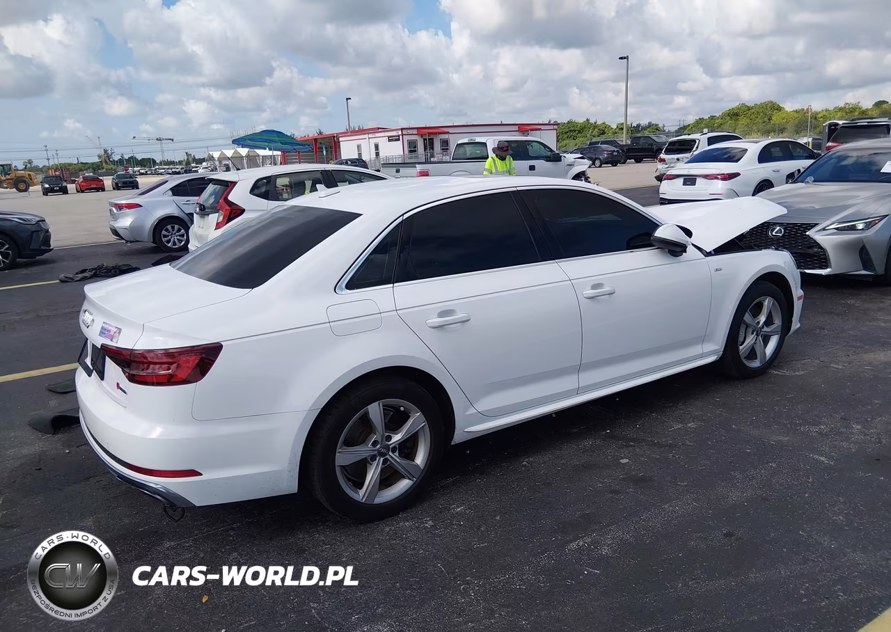 2019 Audi A4 45 Premium VIN:WAUDNAF47KA053663 - 4