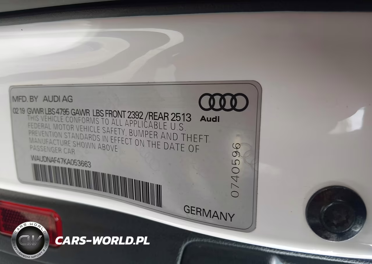2019 Audi A4 45 Premium VIN:WAUDNAF47KA053663 - 9