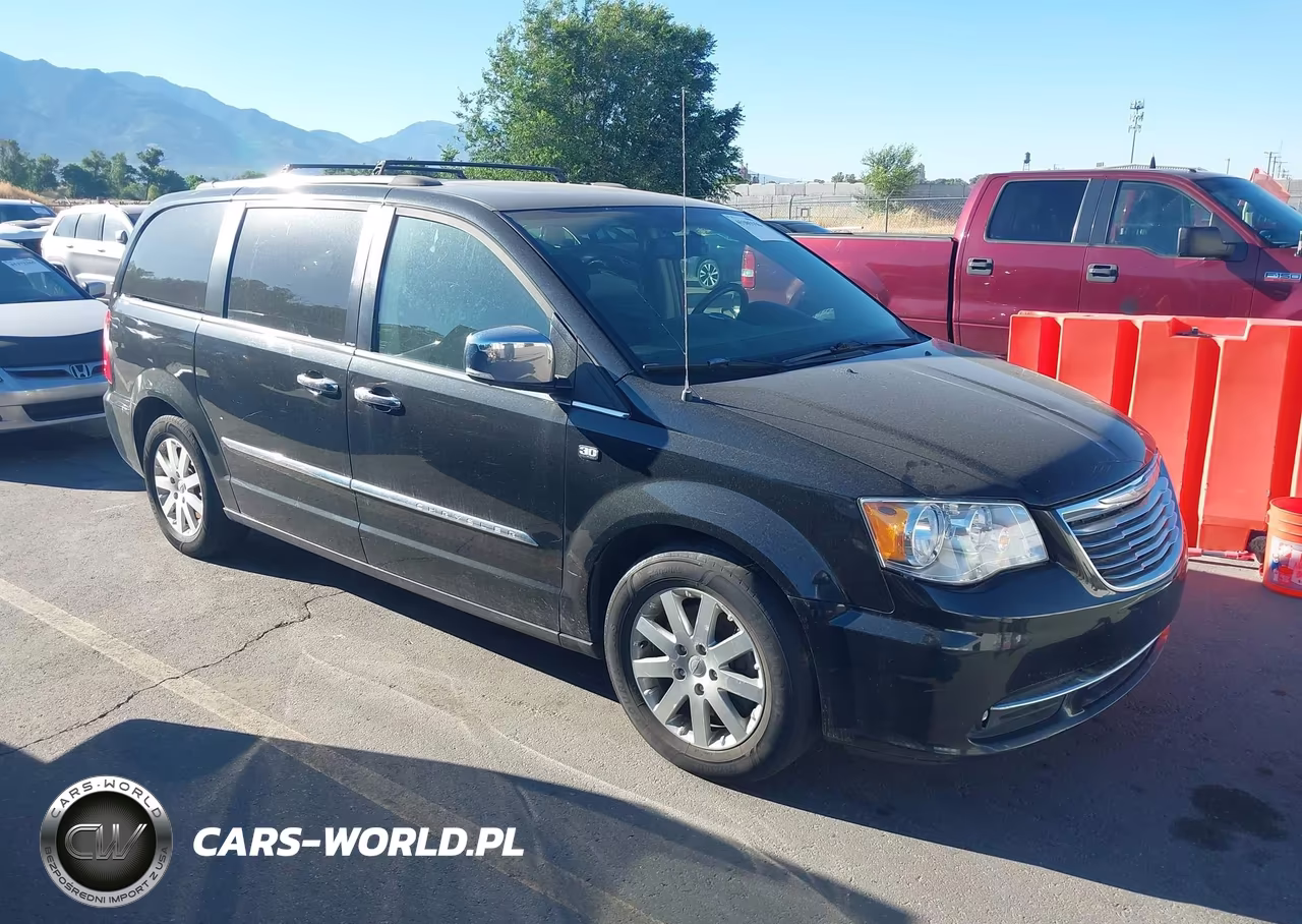 2014 Chrysler Town & Country Touring-L 30Th Anniversary – zdjęcie 1 z 16