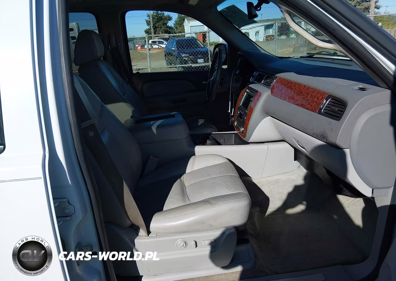 2007 Chevrolet Suburban 1500 Ltz VIN:1GNFK163X7J214775 - 5