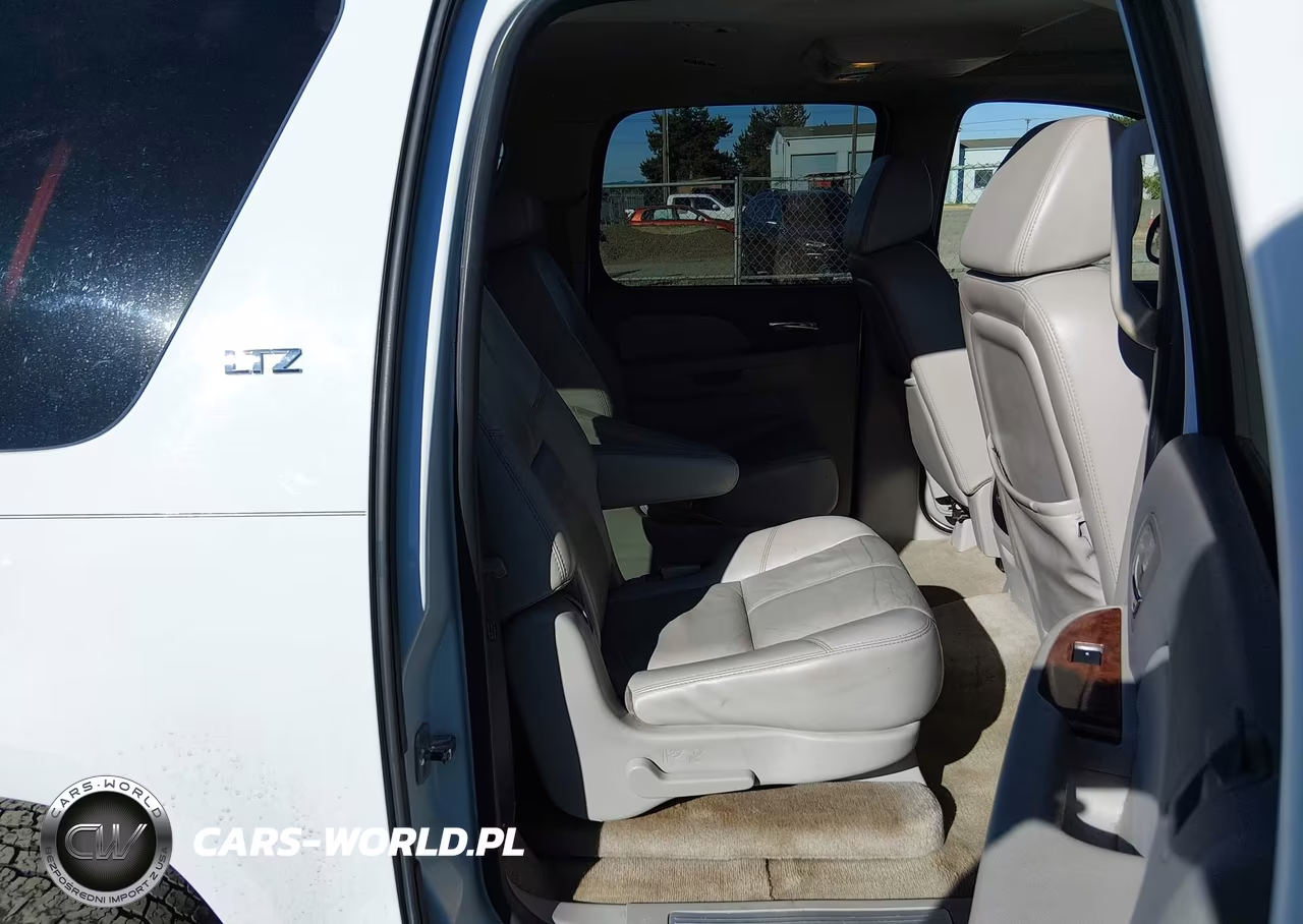 2007 Chevrolet Suburban 1500 Ltz VIN:1GNFK163X7J214775 - 8