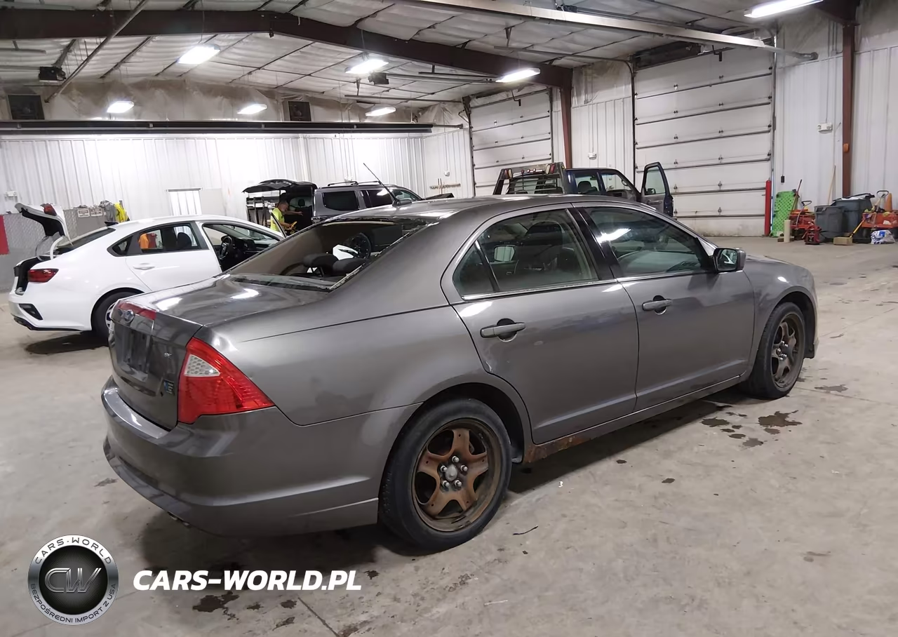 2010 Ford Fusion Se VIN:3FAHP0HA4AR178416 - 4
