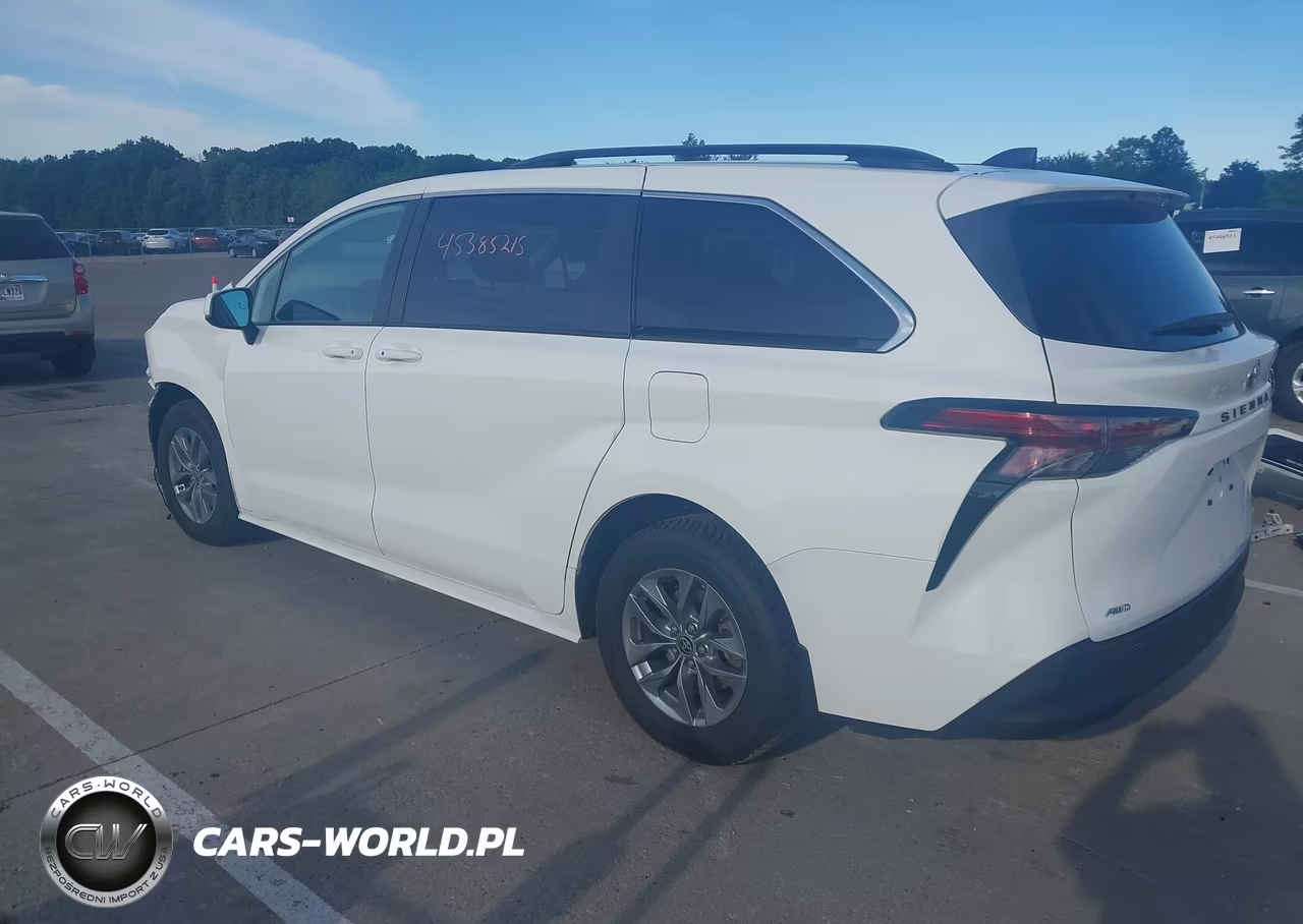 2022 Toyota Sienna Le VIN:5TDKSKFC7NS066288 - 3