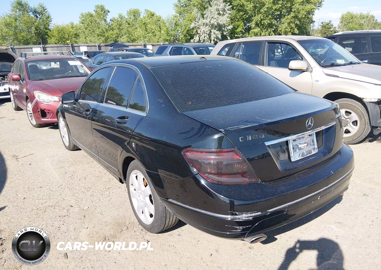 2011 Mercedes-Benz C 300 Luxury 4Matic VIN:WDDGF8BB3BR133432 - 3
