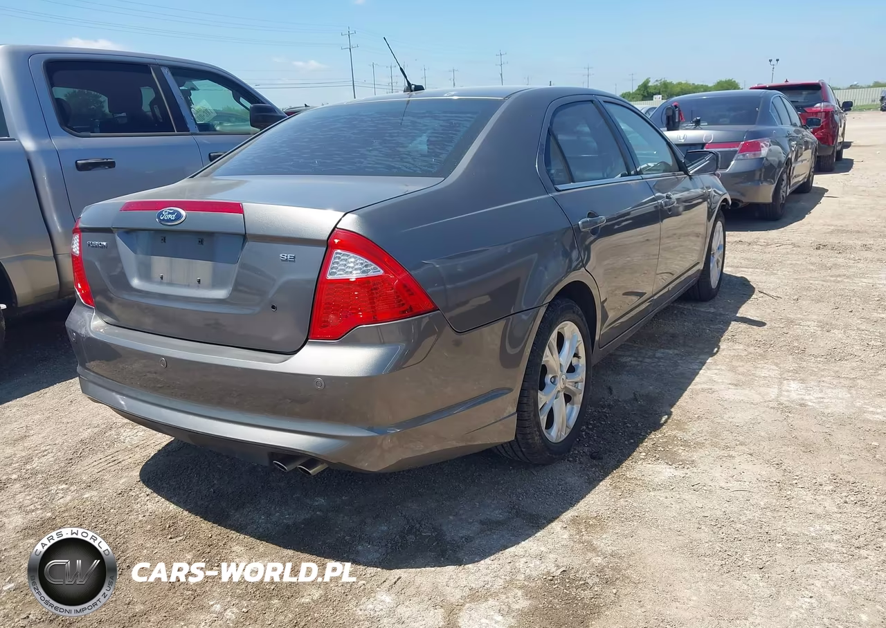 2012 Ford Fusion Se VIN:3FAHP0HA8CR397348 - 4