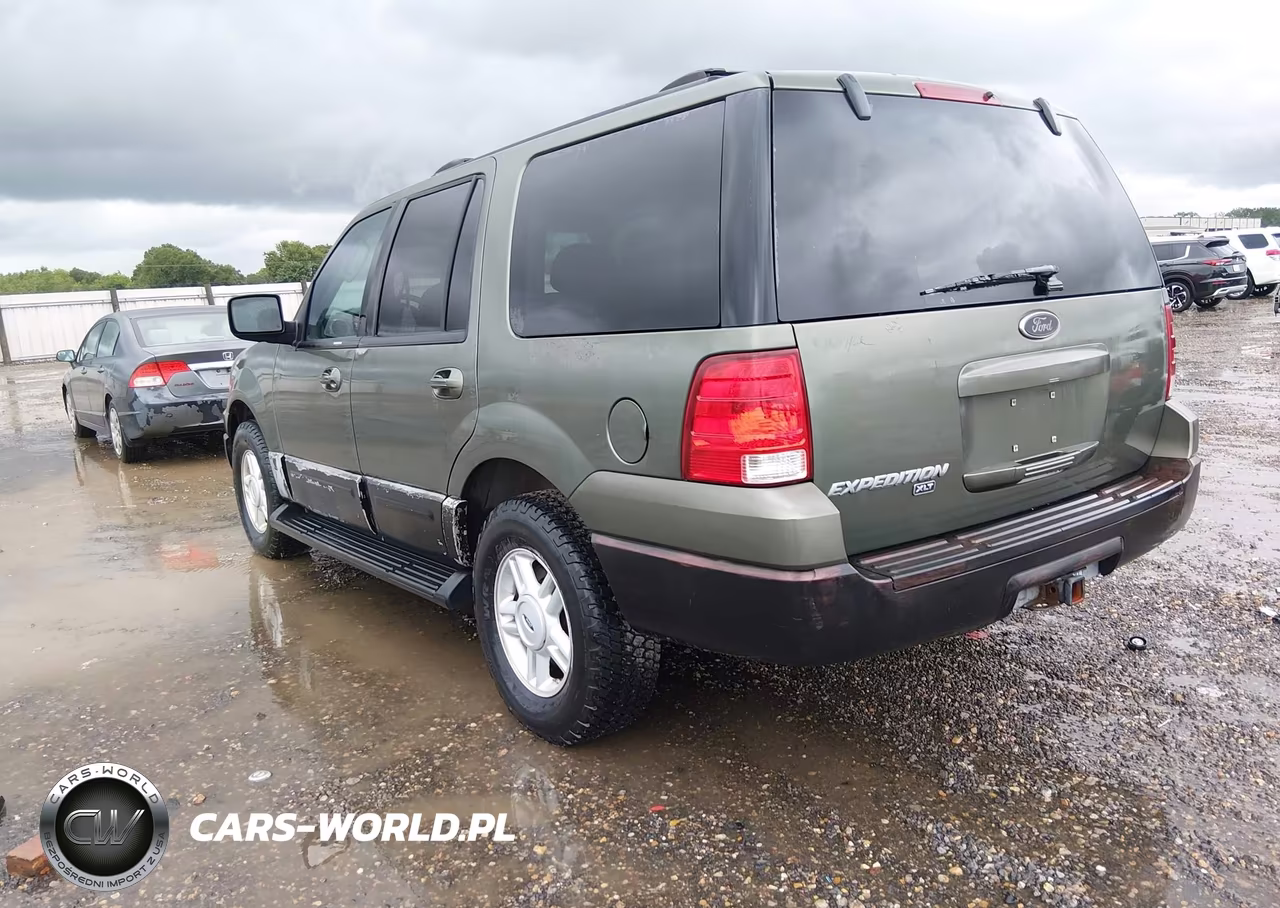 2004 Ford Expedition Xlt VIN:1FMPU15L54LA82268 - 3