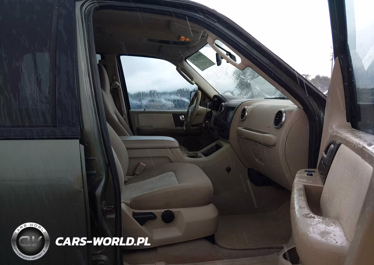 2004 Ford Expedition Xlt VIN:1FMPU15L54LA82268 - 5