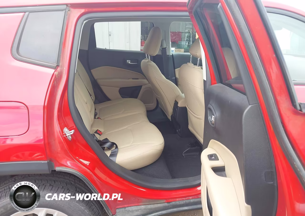 2018 Jeep Compass Sport 4X4 VIN:3C4NJDAB0JT334379 - 8