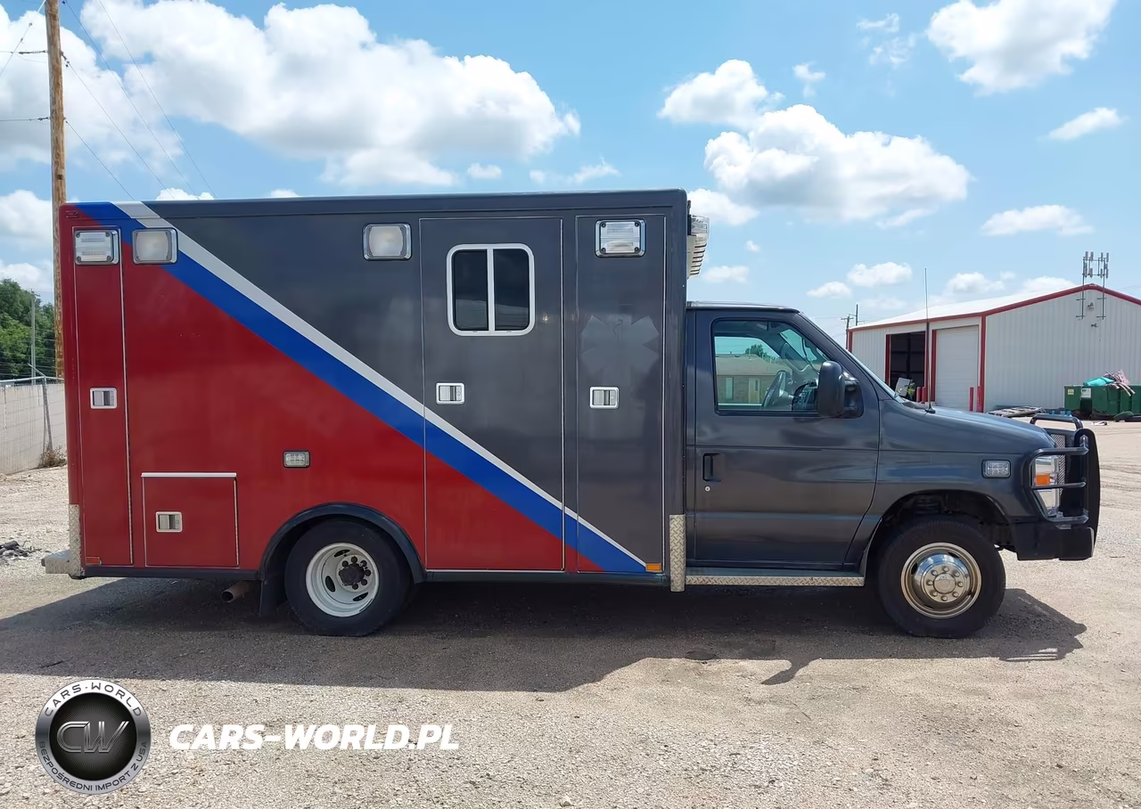 2011 Ford Econoline Commercial Cutaway VIN:1FDWE3FS2BDA45549 - 13
