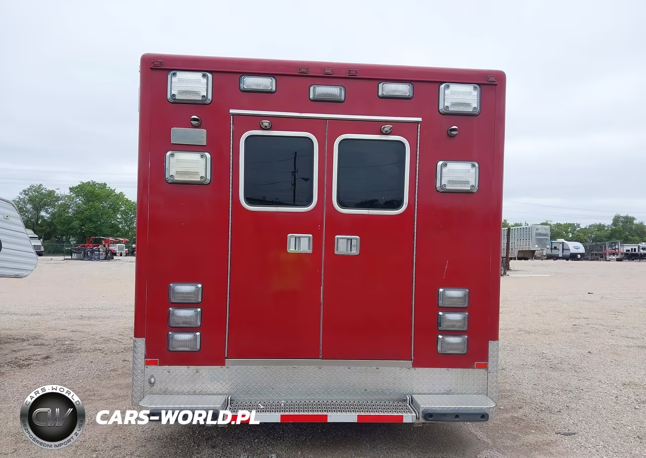 2011 Ford Econoline Commercial Cutaway VIN:1FDWE3FS2BDA45549 - 15
