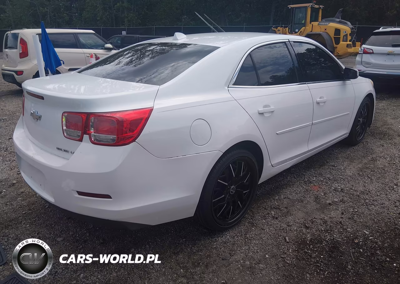 2013 Chevrolet Malibu 1Lt VIN:1G11C5SA1DF275841 - 4