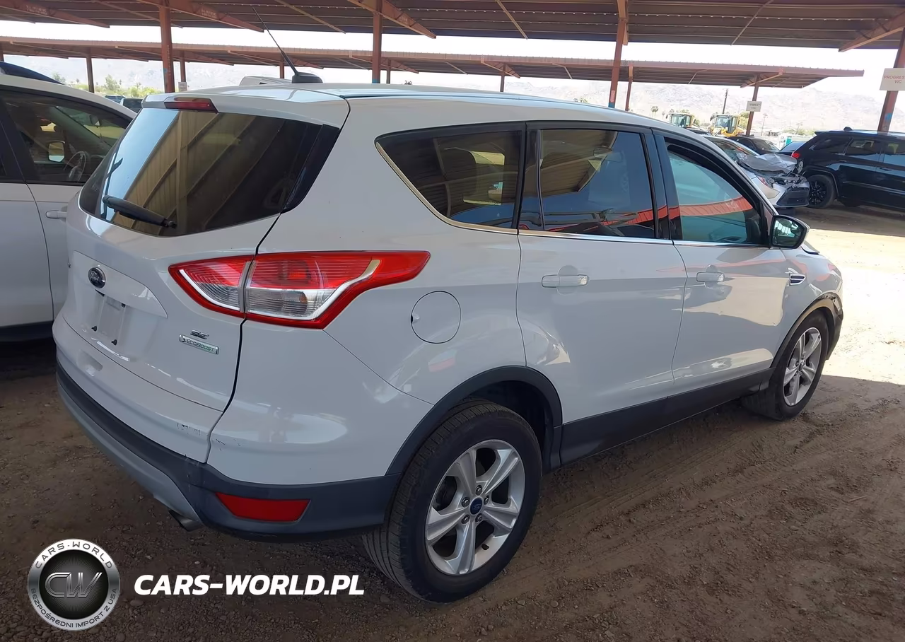 2015 Ford Escape Se VIN:1FMCU0GXXFUC23826 - 4