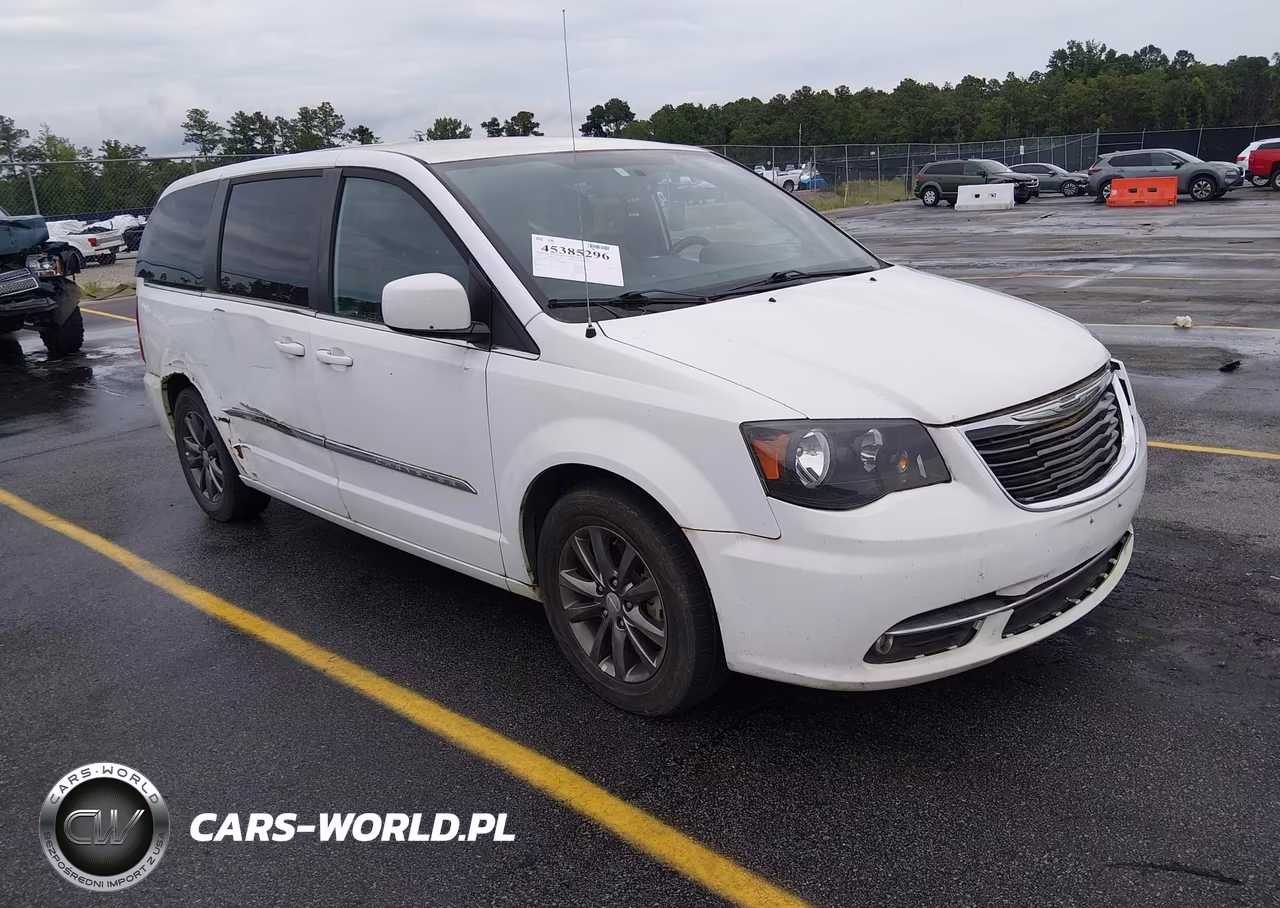 2015 Chrysler Town & Country S – zdjęcie 1 z 17