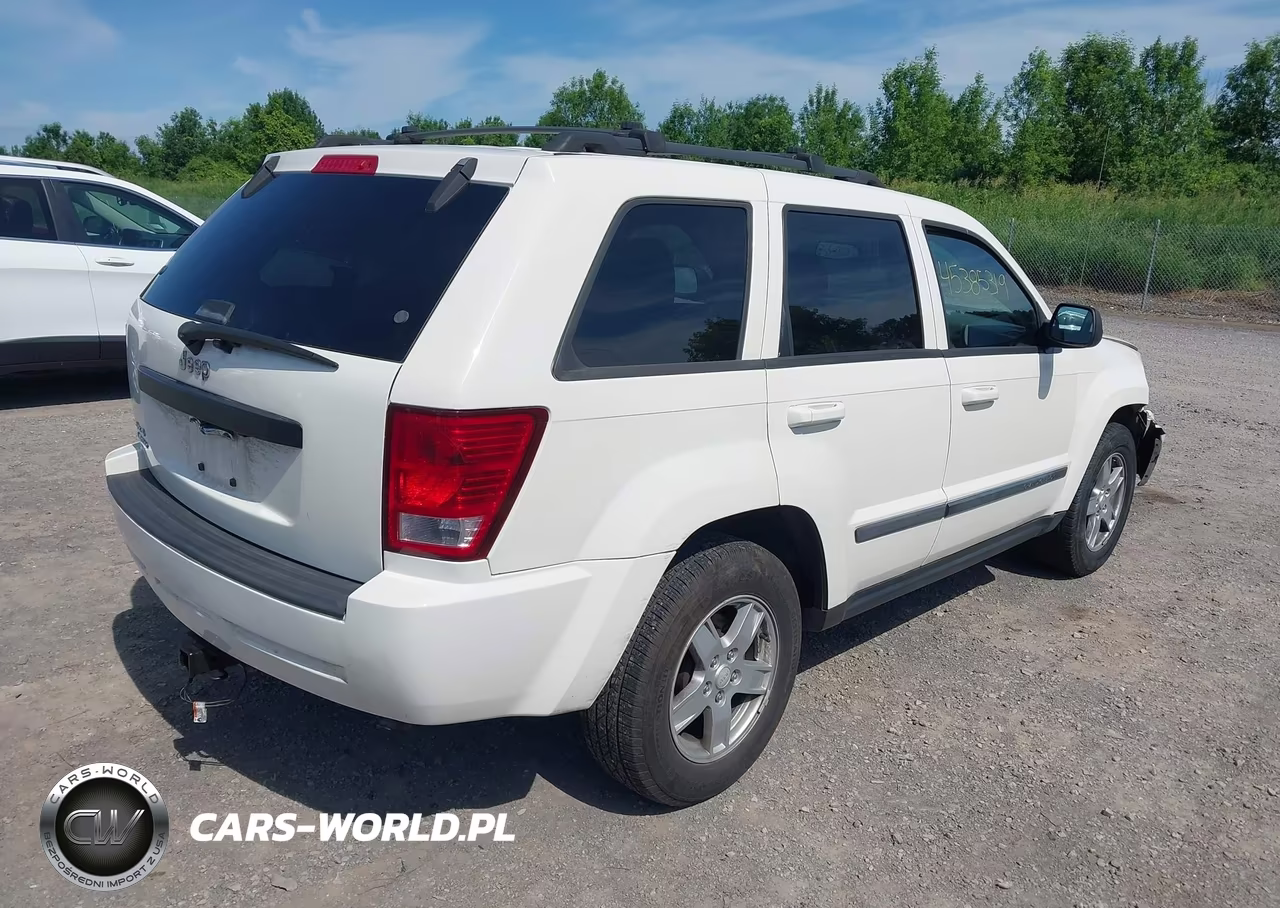 2007 Jeep Grand Cherokee Laredo VIN:1J8GR48K27C682768 - 4