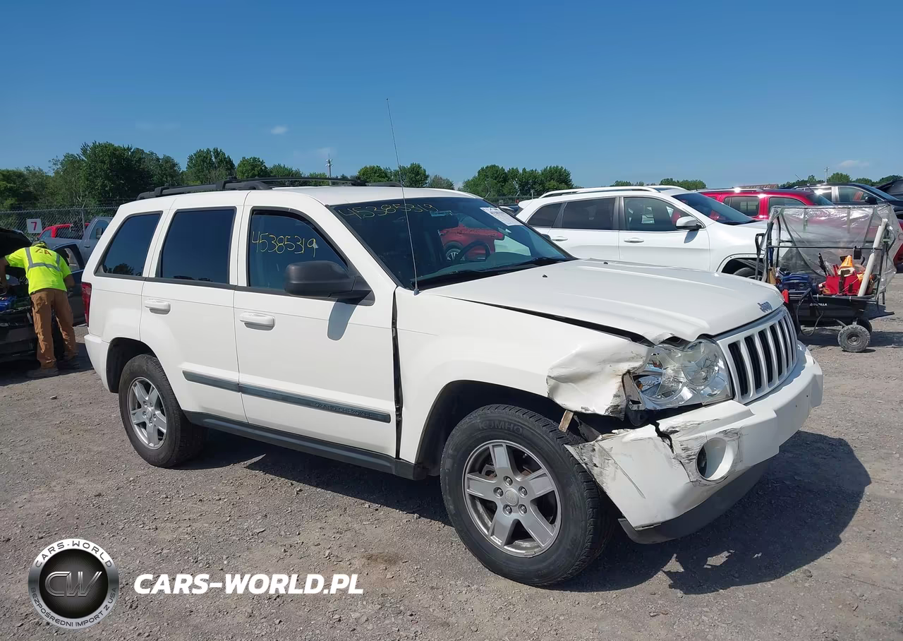 2007 Jeep Grand Cherokee Laredo VIN:1J8GR48K27C682768 - 6