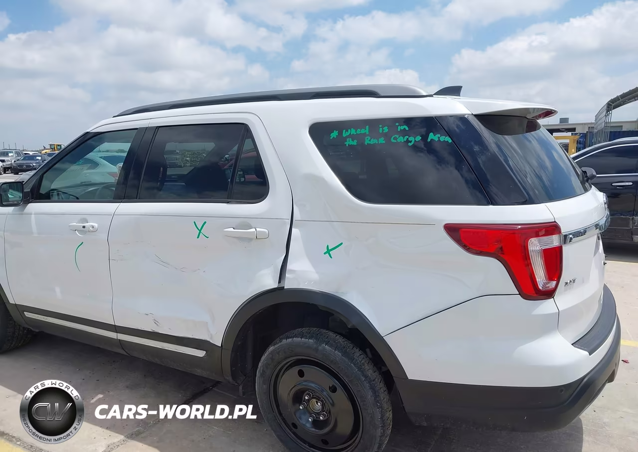 2018 Ford Explorer Xlt VIN:1FM5K7D89JGA35536 - 6
