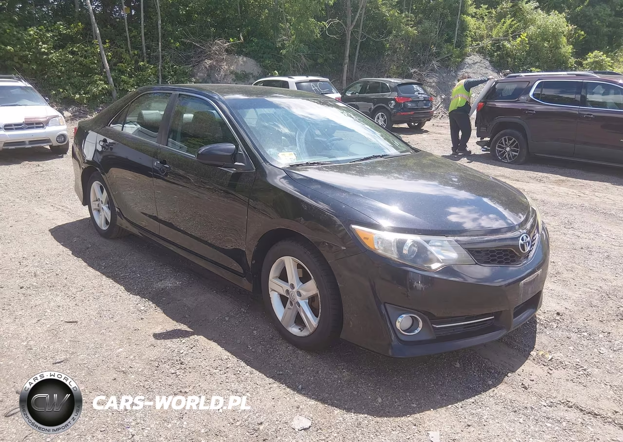 2014 Toyota Camry Se VIN:4T1BF1FK1EU744160 - 13