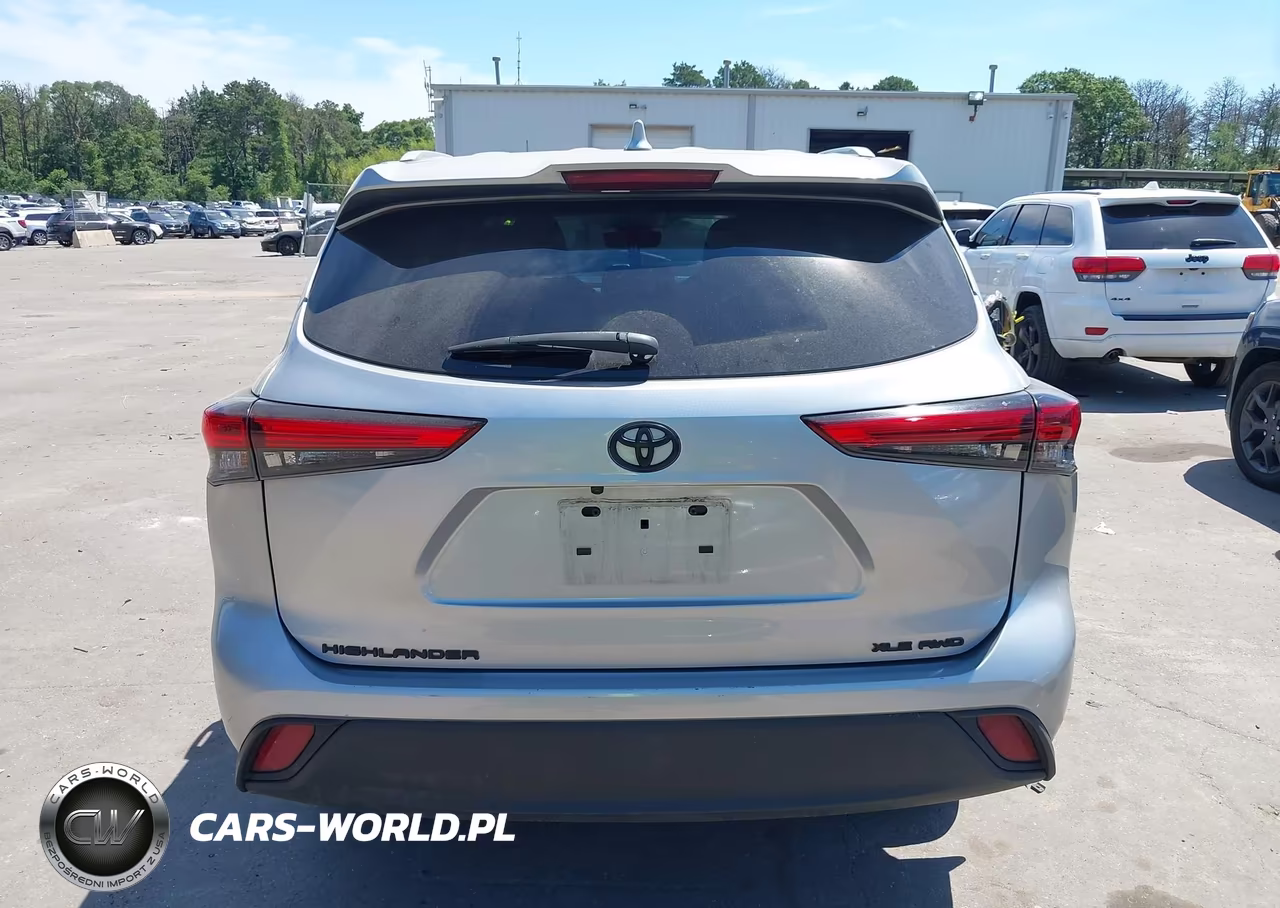2022 Toyota Highlander Xle VIN:5TDGZRBH6NS586042 - 16