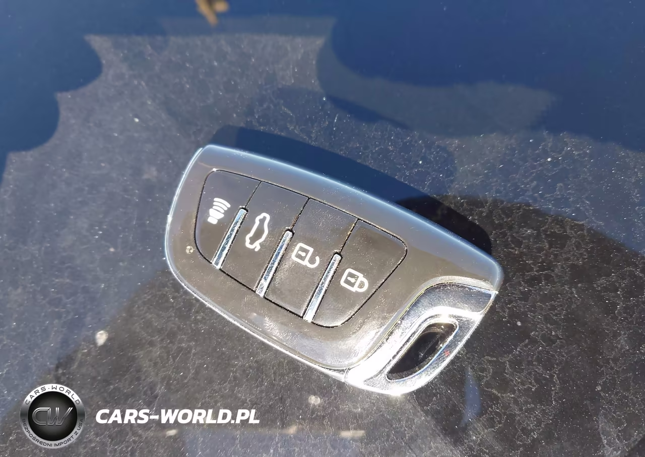 2018 Nissan Sentra VIN:3N1CB7AP9JY202437 - 11