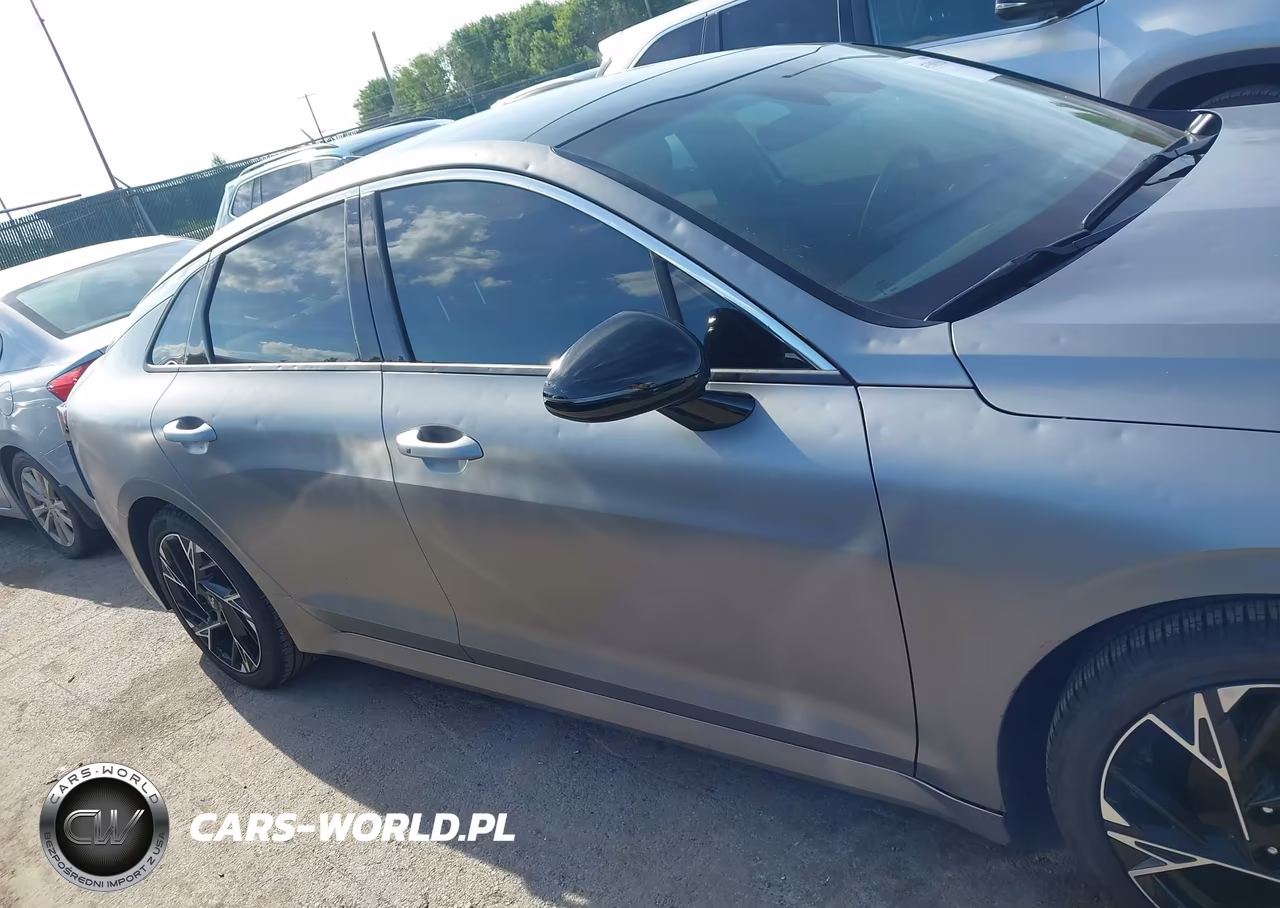 2025 Kia K5 Gt-Line VIN:KNAG64J7XS5302026 - 13