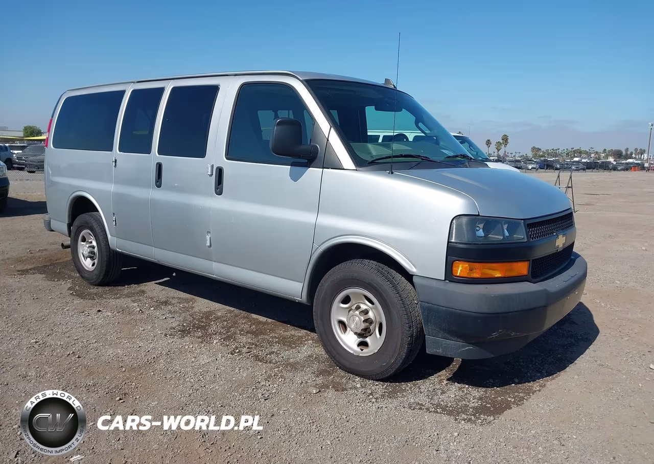 2019 Chevrolet Express 2500 Ls – zdjęcie 1 z 17
