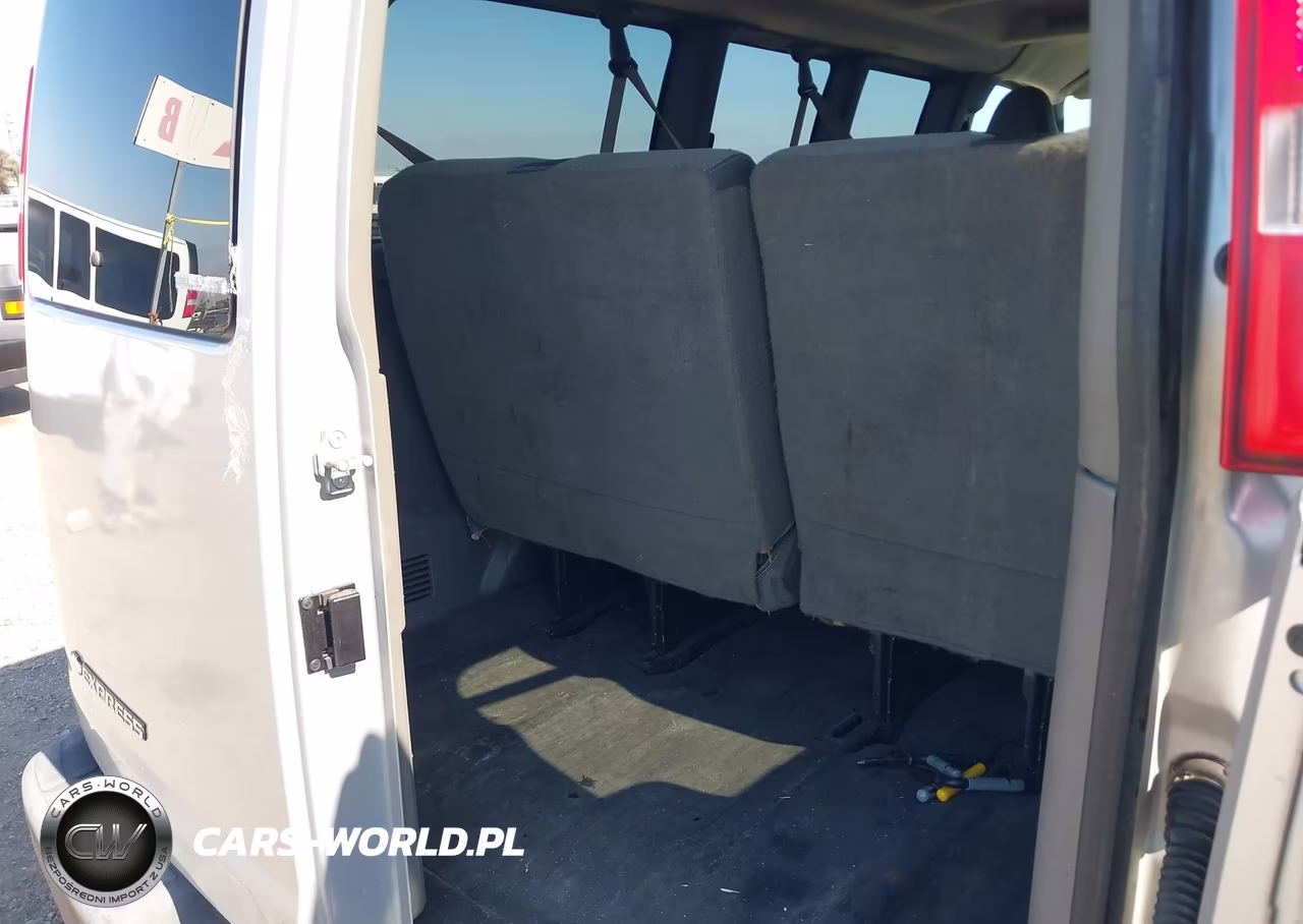 2019 Chevrolet Express 2500 Ls VIN:1GAWGEFG2K1282252 - 12