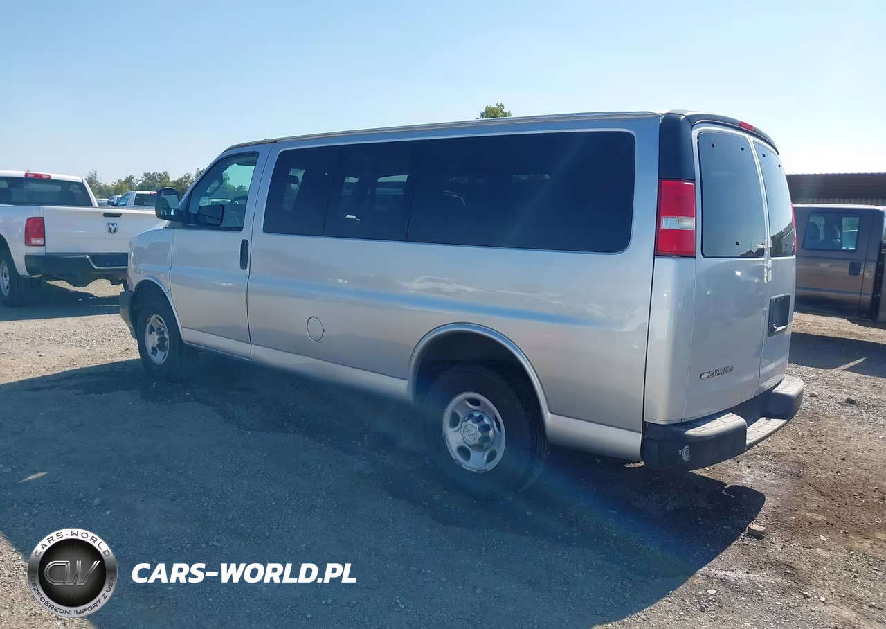 2019 Chevrolet Express 2500 Ls VIN:1GAWGEFG2K1282252 - 3