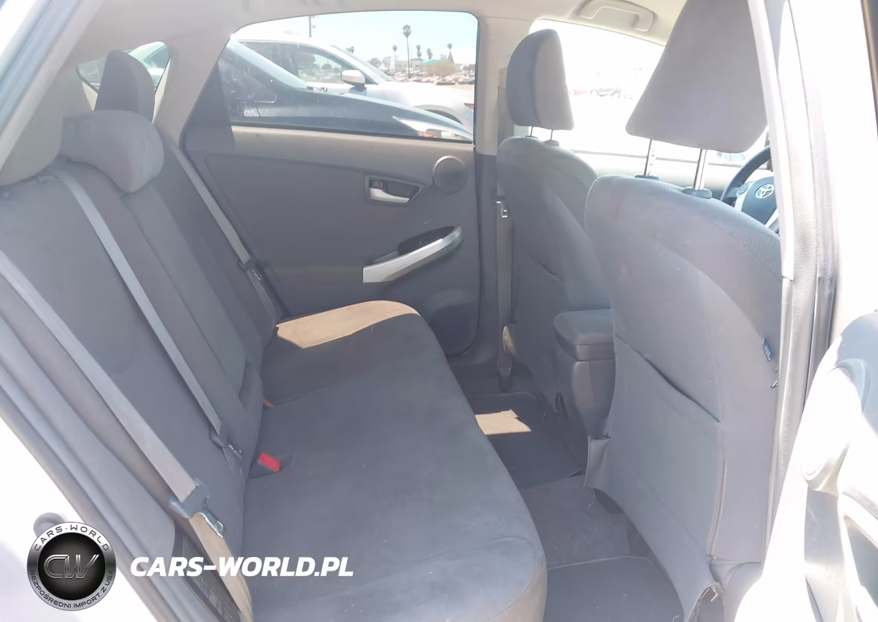2011 Toyota Prius Three VIN:JTDKN3DU3B0255382 - 8