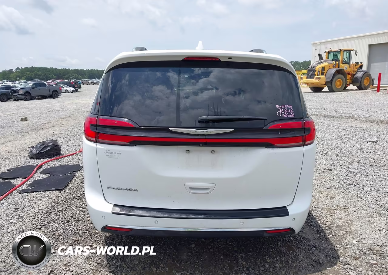 2021 Chrysler Pacifica Touring L VIN:2C4RC1BG0MR542130 - 16