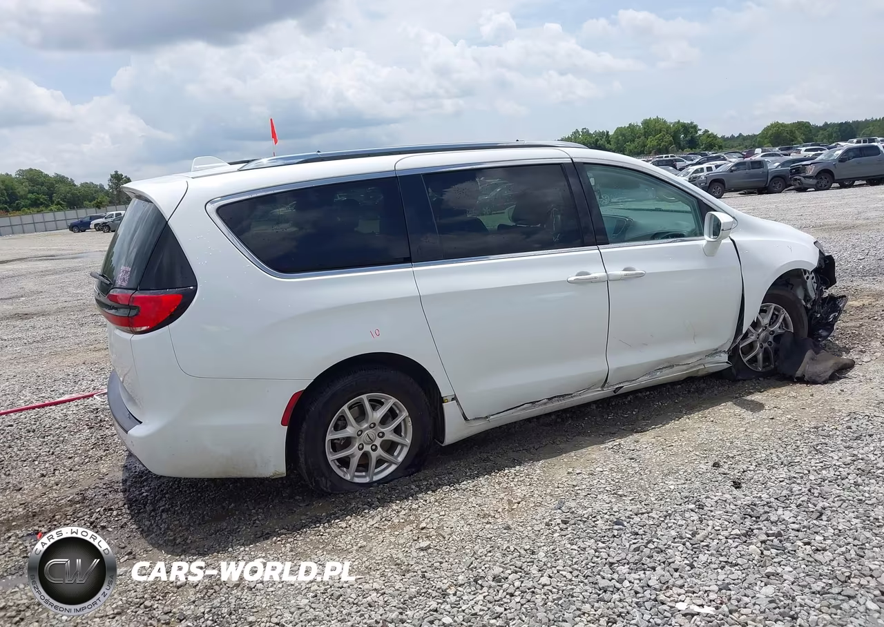 2021 Chrysler Pacifica Touring L VIN:2C4RC1BG0MR542130 - 4