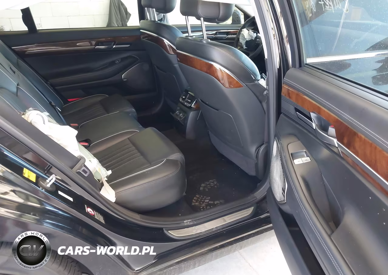 2017 Genesis G90 3.3T Premium VIN:KMHG34JA5HU021866 - 8