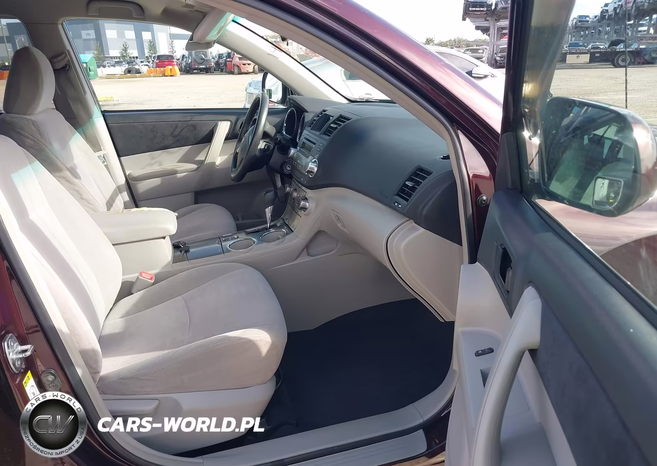 2011 Toyota Highlander Base V6 VIN:5TDZK3EH8BS041879 - 5