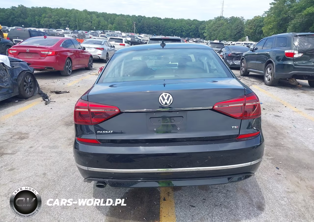 2017 Volkswagen Passat 1.8T R-Line VIN:1VWDT7A31HC040928 - 15