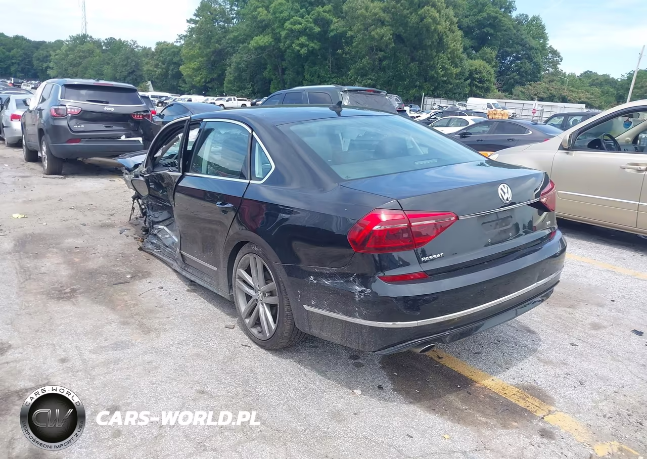 2017 Volkswagen Passat 1.8T R-Line VIN:1VWDT7A31HC040928 - 3