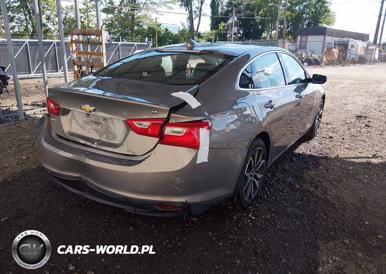 2018 Chevrolet Malibu Lt VIN:1G1ZD5ST5JF242399 - 4