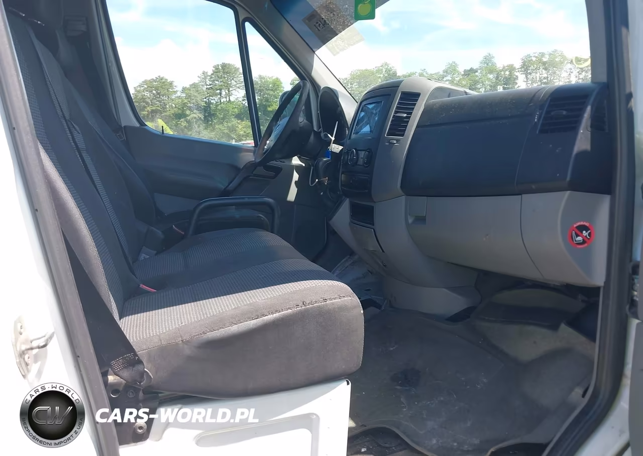 2011 Mercedes-Benz Sprinter 2500 Normal Roof VIN:WD3PE7CC0B5557490 - 5