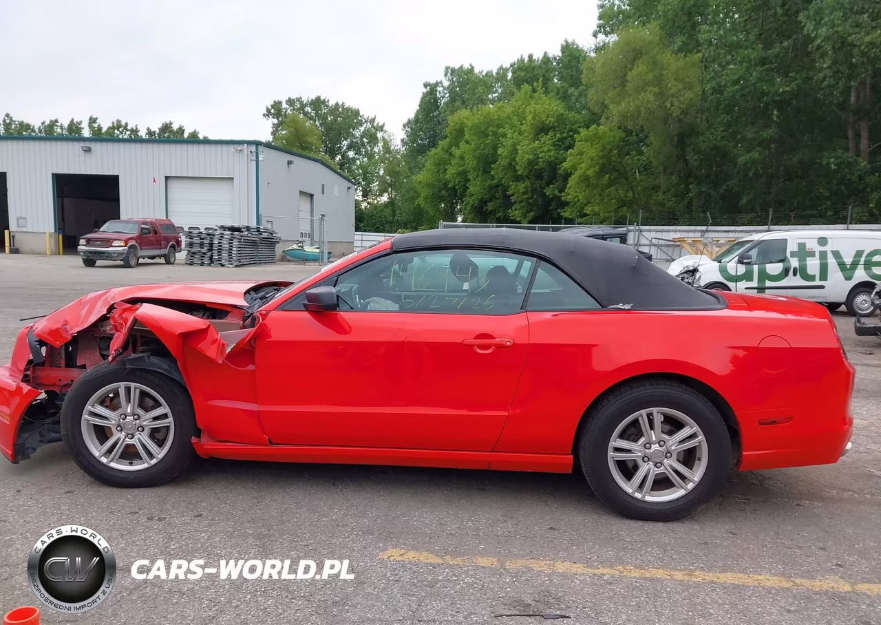 2013 Ford Mustang V6 VIN:1ZVBP8EMXD5219746 - 15