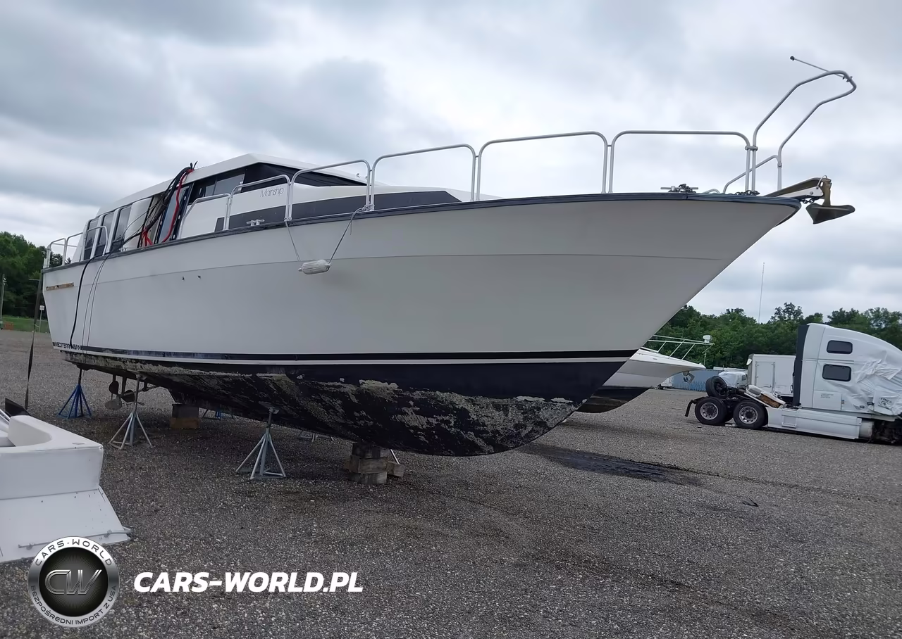 1989 Mainship 41' 3"