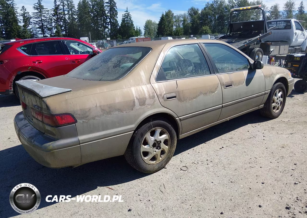 1999 Toyota Camry Le VIN:JT2BG22KXX0353623 - 14