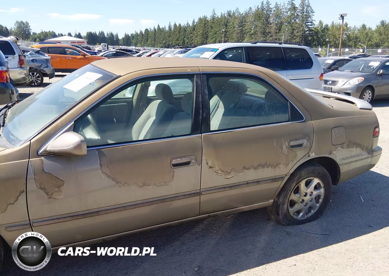 1999 Toyota Camry Le VIN:JT2BG22KXX0353623 - 6