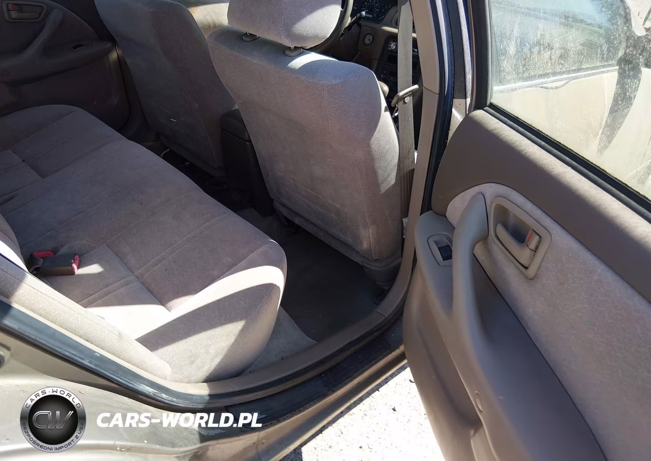 1999 Toyota Camry Le VIN:JT2BG22KXX0353623 - 8